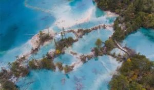JiuZhaiGou Souvenir Guide: 6 Authentic Local Gifts Cheaper Than Scenic Shops – Perfect for Gifting